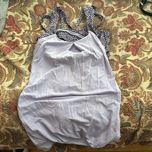 Open back lululemon tank top